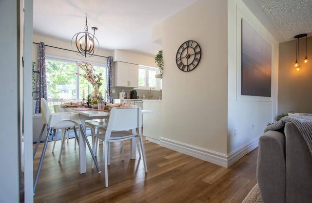 Lavish Retreat: Serene Getaway in Lower Sackville