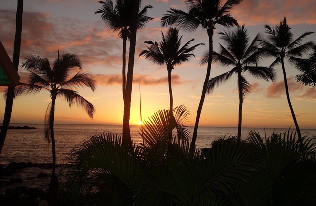 Lawai'a Sea Lodge UPSTAIRS - Ocean Front - Kayaks Included