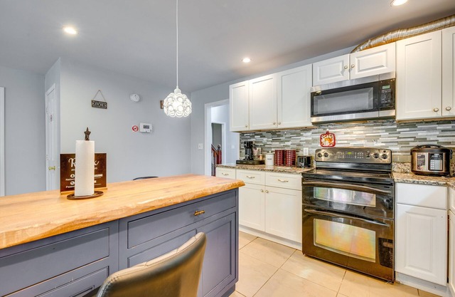 Lawrenceville Home ~ 35 Mi to Downtown Atlanta!