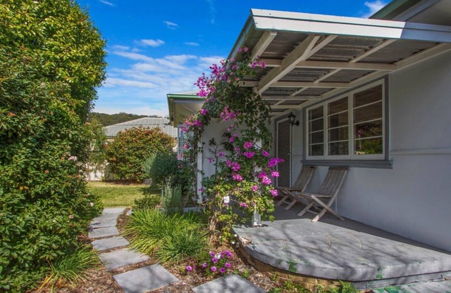 LAZY DAYS SEASIDE COTTAGE - UMINA STRAND