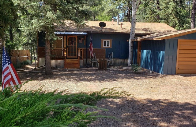 Lazy Double J Aspen Cabin, Backs National Forest! Discount for LAW ENFORCEMENT!