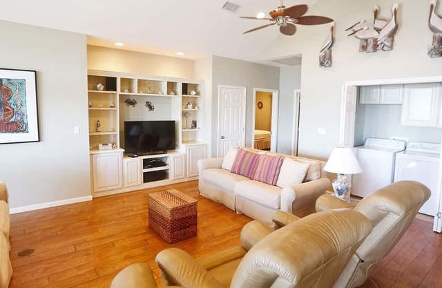Lazy Moose - Island Realty Bayview