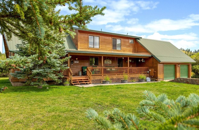 Lazy Trout Fishing Lodge