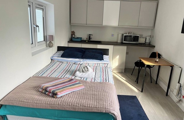Ldn Studio-Free Parking-15 min to Elizabeth Line