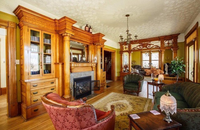 Le 7e Ciel ancestral home with spa near Coaticook