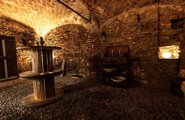 "Le calendule relax home &wine" Whirlpool and wine cellar for romantic aperitifs