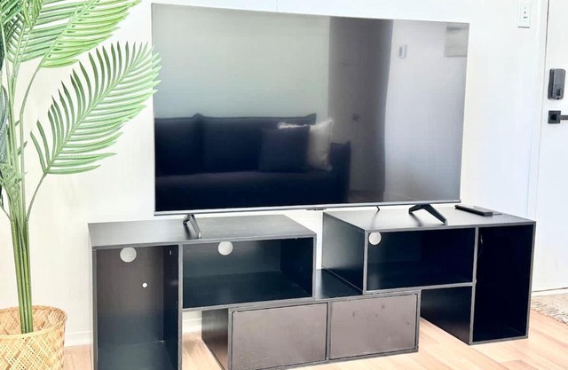 Le Cozy Unit #3 2 Bedroom in Quebec