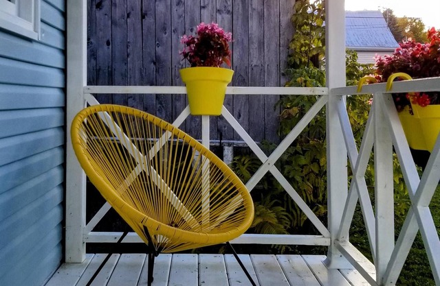 Le Havre du Canal cozy and peaceful ancestral waterfront home