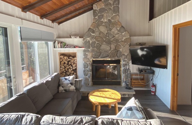 Le Huard - 4-Jahreszeiten-Chalet am See, 8 Pers., Privatstrand