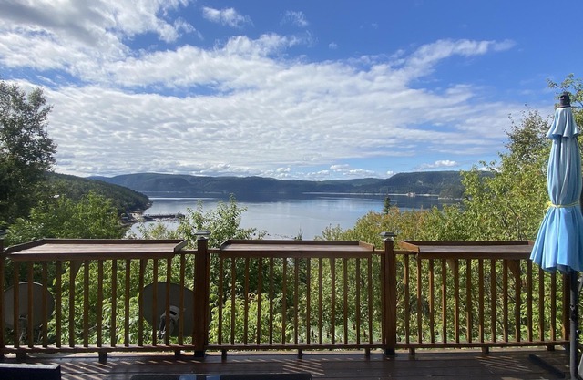 Le Paradis Bleu vue sur le Fjord