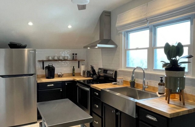LE PETIT - 5 min. Walk to Lake Resort or Downtown