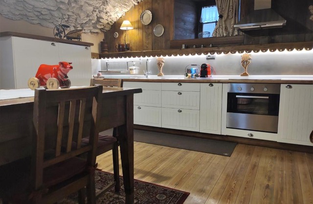 Le Petit Château de Vetan CIR 0023