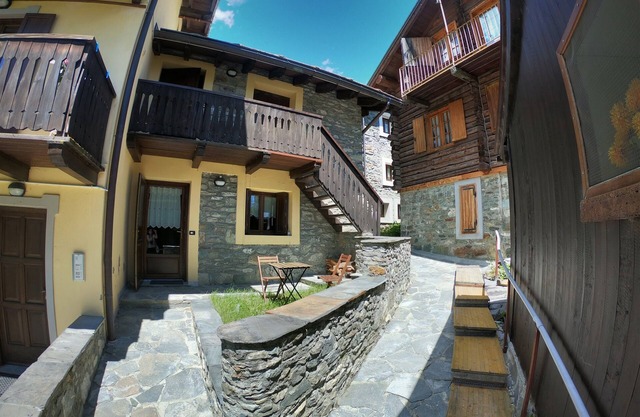 "Le Petit Paradis": at the foot of Monte Rosa