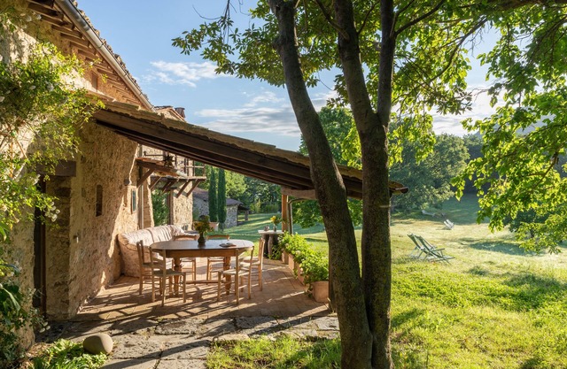 Die Pianore Villa mit privatem Pool, Blick auf den Monte Amiata, Az. 50 ha Bio-