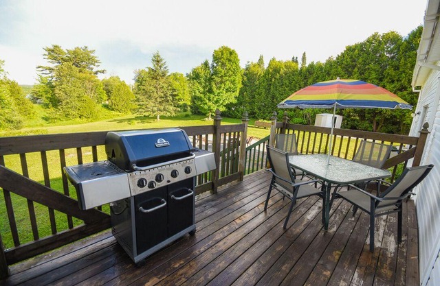 LE Sauna - Beautiful Cottage for Rent in Bowman