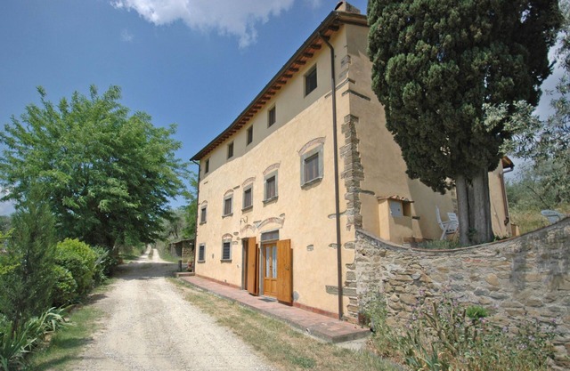 Le Vasche 2 - Ferienwohnung mit Pool im Chianti, Toskana