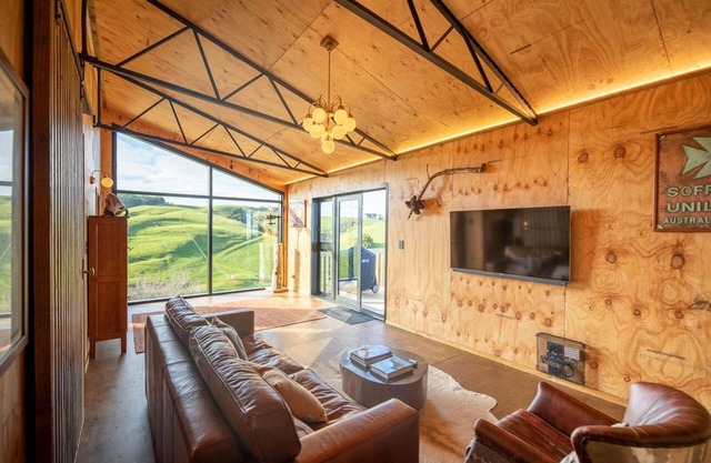 Le Woolshed - Luxury and Leisure