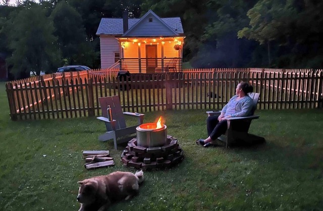Leaf Peeper's Delight! 2-Bedroom Cottage in the Green Mountains