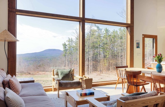 Leeds Longhouse: Scenic Views near Hudson + Hunter