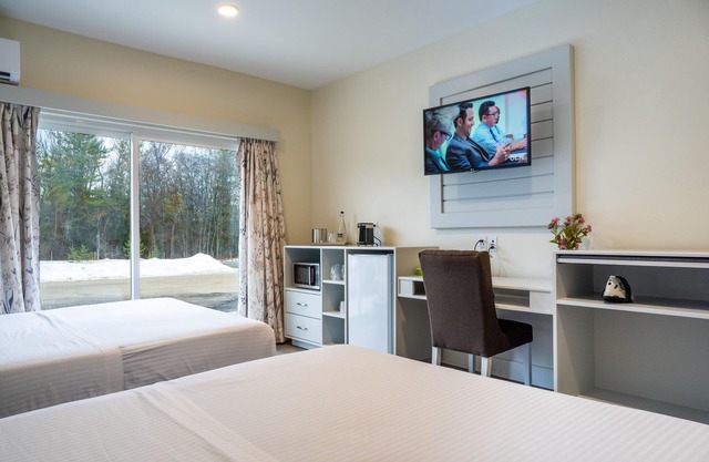 Leelas Villa Inn Flesherton
