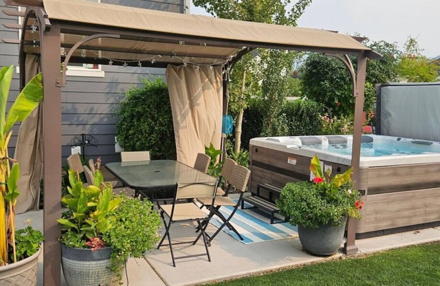 Lehi Oasis | Hot Tub | Firepit | 3D Theatre Room