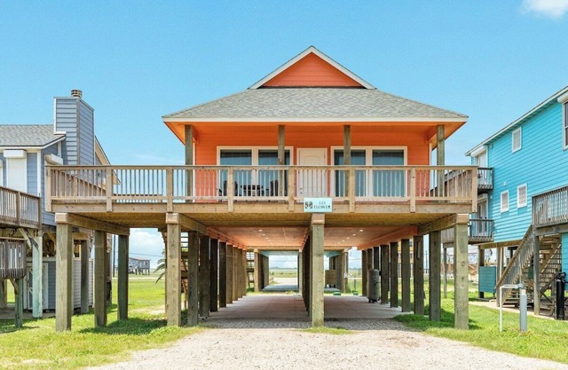 Lei Flower - Private Beach Access - Pet Friendly