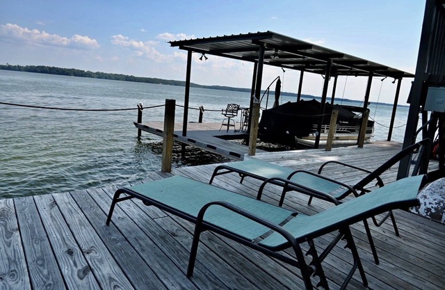 Leisure Time Lake House with Large Boat Dock