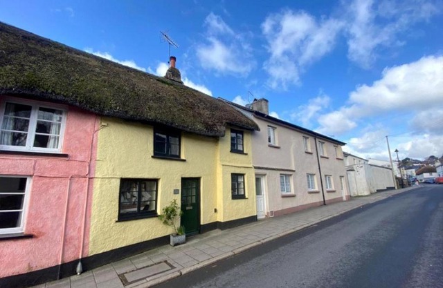 Lemon Cottage