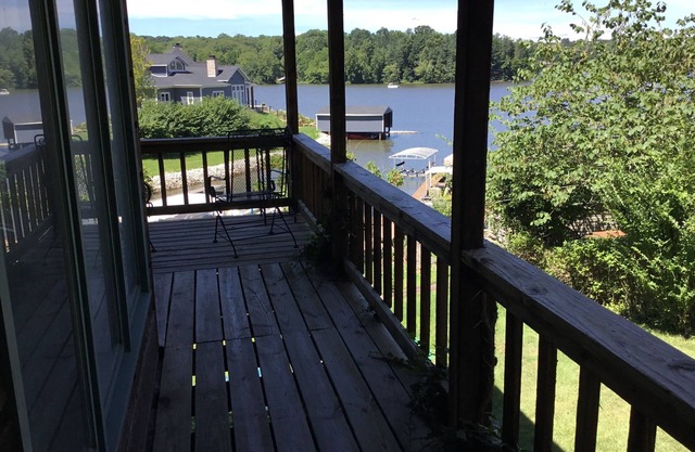Lemon Lift, house on the shores of Lake Lemon near Bloomington and Nashville IN.