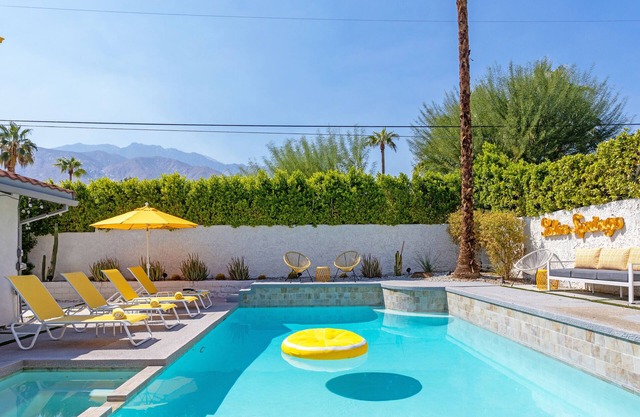 Lemon Twist - Super schick! Sehr privater Poolhof in Palm Springs!
