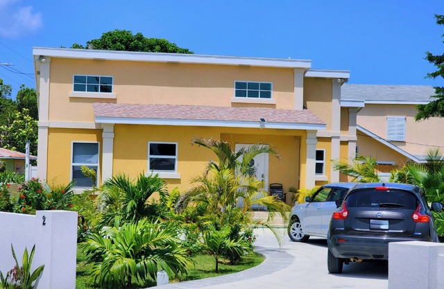 LEMONGRASS HAVEN 3 bedroom home