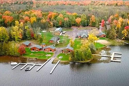 Lena's Northern Pines Resort