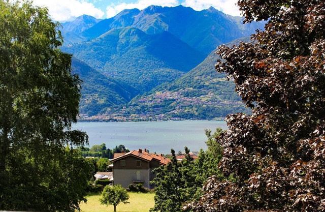 Leonardo Panorama Landhaus-Ferienwohnung mit Seeblick