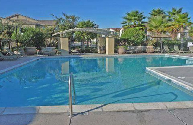 Lepark WHITE Luxus mit Pool & Spa neben Downtown Airport Arena Krankenhäuser