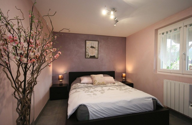 "THE BREUCHES" CHALET 4 * 14PERS LUXUS KOMFORT SAUNA SPA WIFI GARDEN GERARDMER
