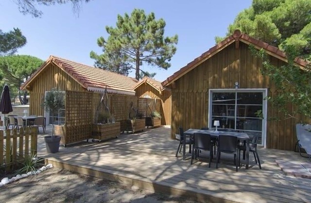 LES CABANES DU GRAU: