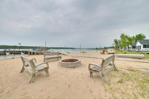 Les Cheneazu Island Hideaway 5 with Community Perks!