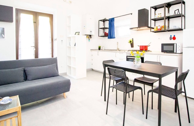 LeS House - Apartment 1 by TuscanyWeGo