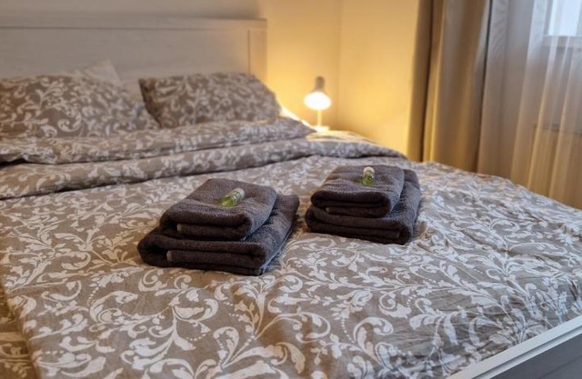 Leskau apartment by Campus with free parking