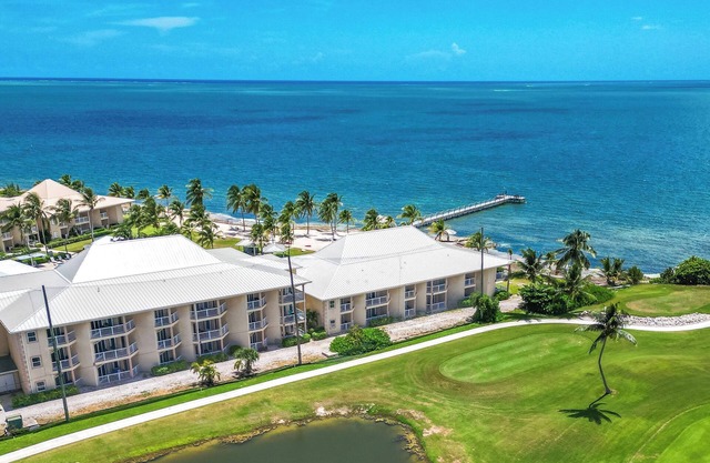 Let's Runaway to the Island! 3 Island View Units, Pets Allowed, Near Camana Bay!