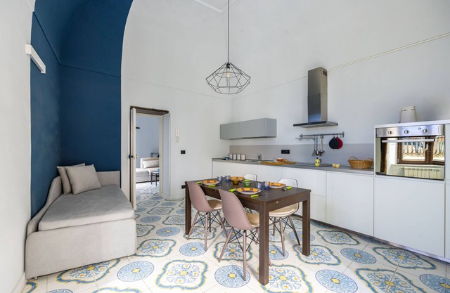 Leticia's Apartment by Wonderful Italy