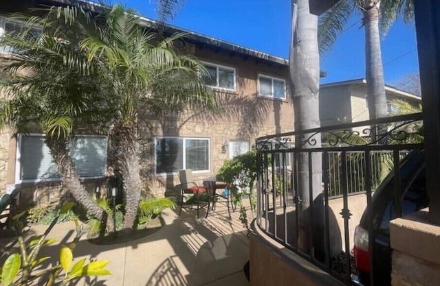 Leucadia Beach Housen
