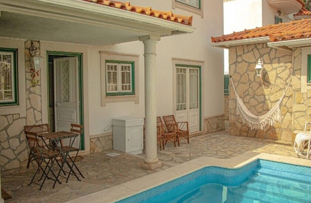 Leuzea Villa, Seixal, Setubal