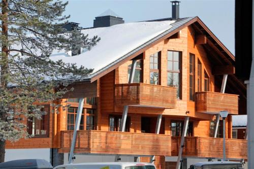 Levi Cirius Visit Levi