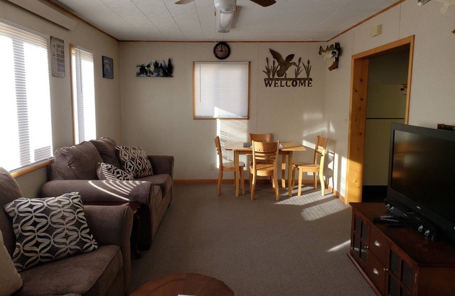 Lewellen Escape- Two full baths and Pet Friendly!