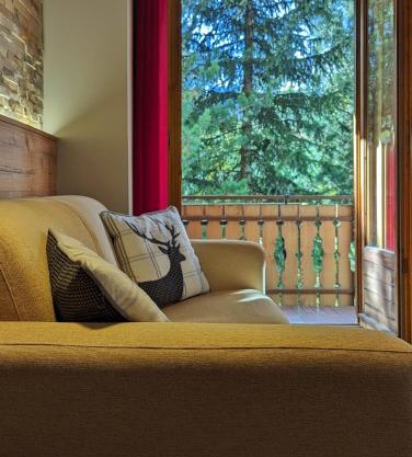 LG Apartment Livigno - Modern alpine comfort