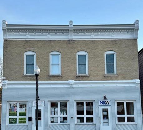 LG Lofts - 2 bedroom unit in Kiel close to Road America Elkhart Lake
