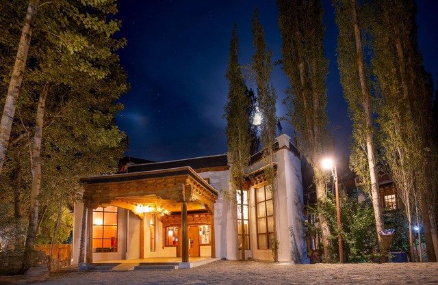 Welcomheritage Lha - Ri - Sa Resort