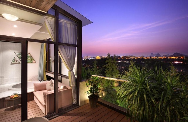 Li River Resort Villa Hotel