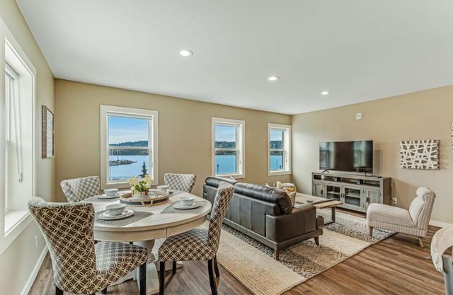 Liberty Bay Loft